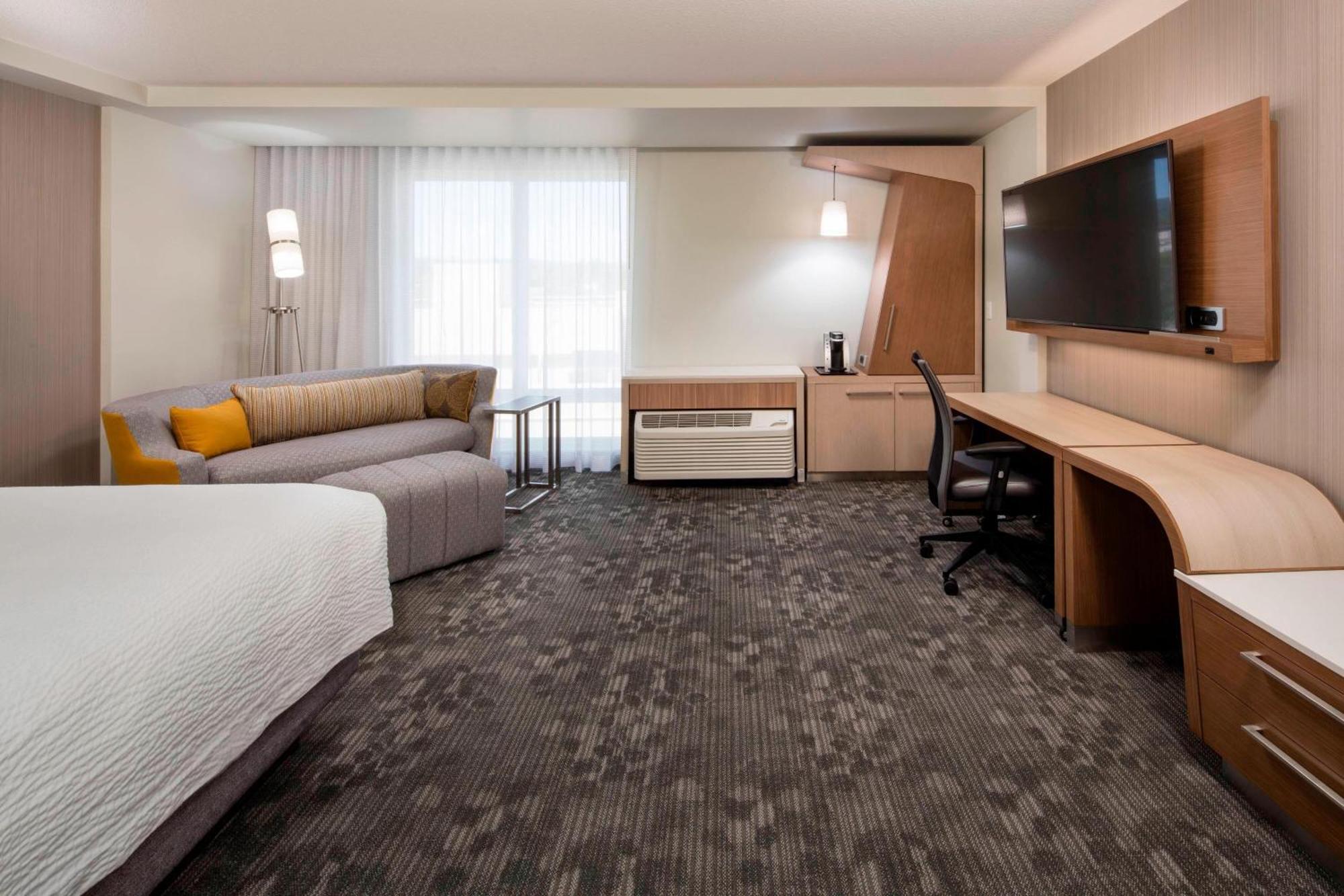 คอร์ตยาร์ด บาย แมริออท ปริ้นซ์จอร์จ Hotel พรินซ์จอร์จ ภายนอก รูปภาพ